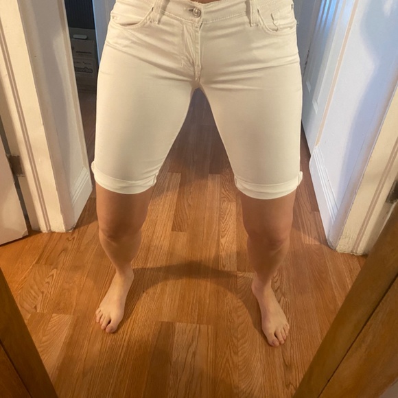 White Bermuda low cut shorts - Picture 3 of 9